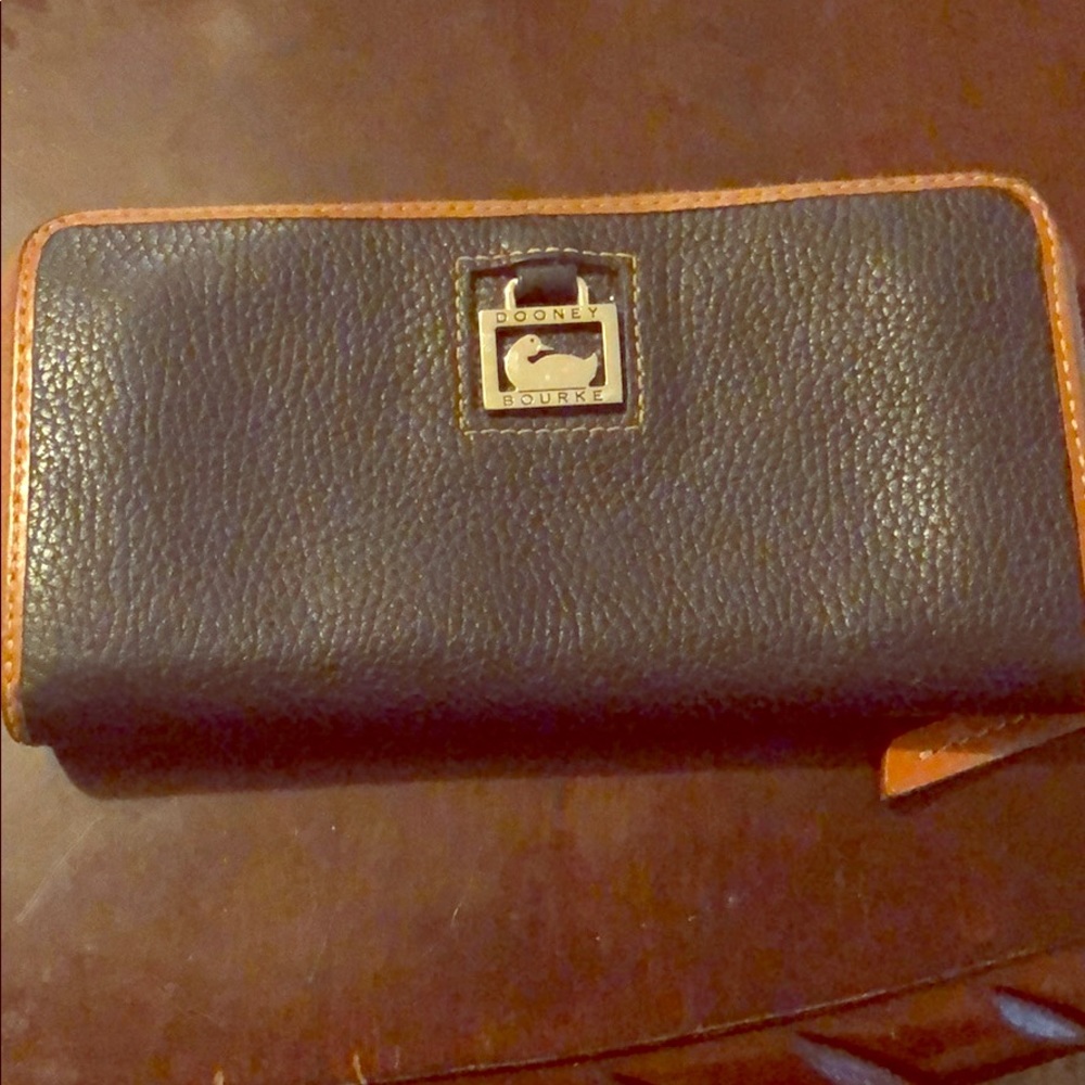 Dooney Bourke wallet
